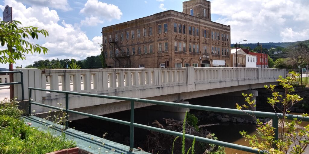 TOWN OF PULASKI VETERANS MEMORIAL BRIDGE