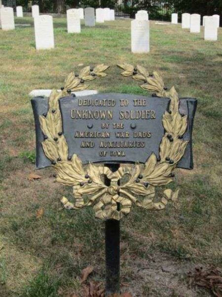 AMERICAN WAR DADS UNKNOWN SOLDIER MEMORIAL PLAQUE