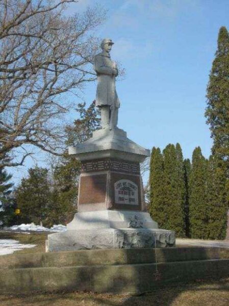RIVERSIDE CEMETERY CIVIL WAR RED GRANITE MEMORIAL