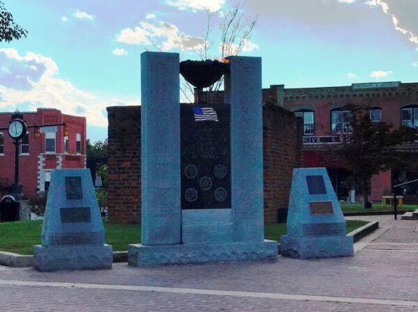 OVERTON COUNTY SUPREME SACRIFICE WAR MEMORIAL