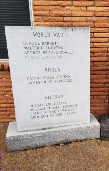 MEDINA SUPREME SACRIFICE WAR MEMORIAL LEFT STONE