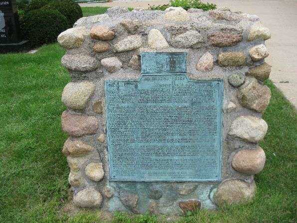 JOHNSON COUNTY MEMORIAL DAY ORDER OF 1868 MEMORIAL