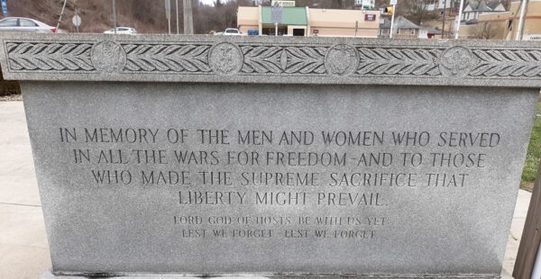 CAMERON ALL WARS VETERANS MEMORIAL CLOSE-UP