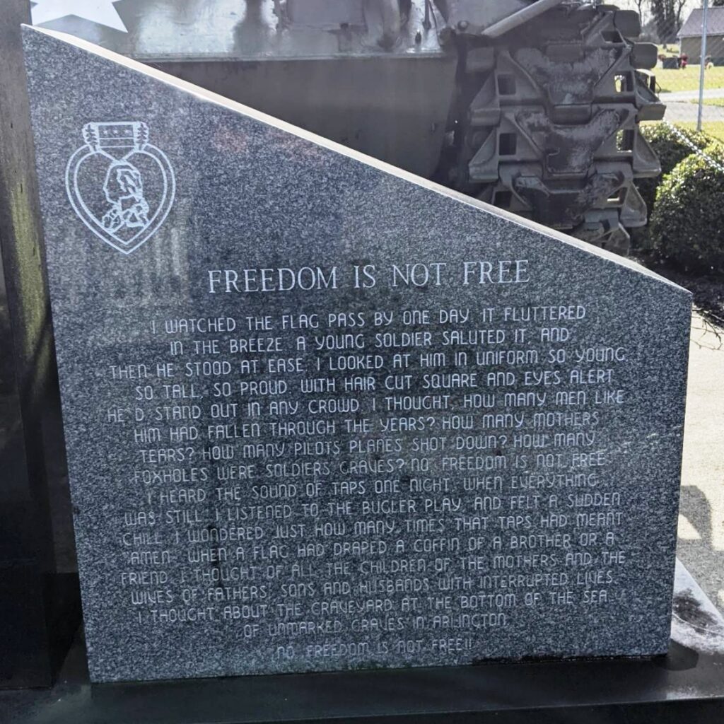 FAYETTEVILLE KOREAN WAR MEMORIAL TANK RIGHT STONE