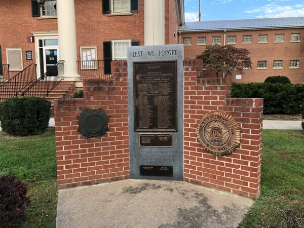 WOODSTOCK LEST WE FORGET WAR MEMORIAL