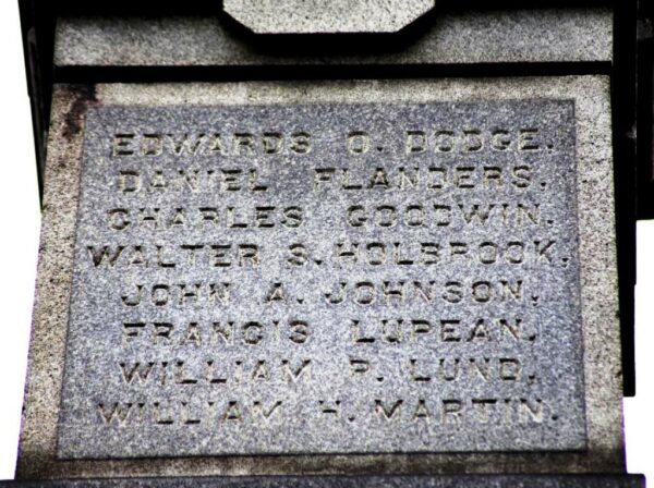 LONDONDERRY CIVIL WAR MEMORIAL STONE E
