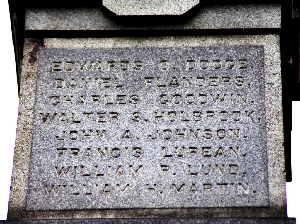 LONDONDERRY CIVIL WAR MEMORIAL STONE E