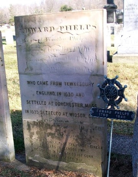 EDWARD PHELPS REVOLUTIONARY WAR MEMORIAL CEMETERY STONE