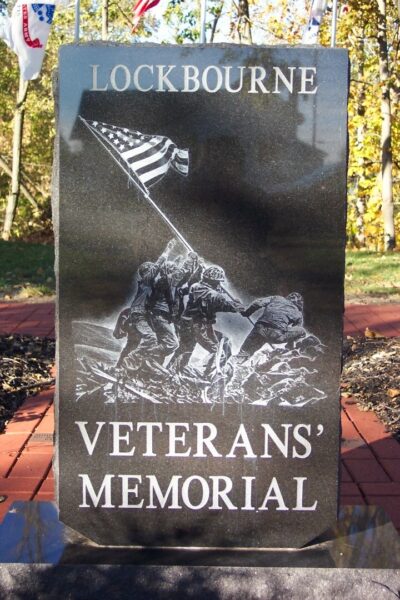 LOCKBOURNE VETERANS’ MEMORIAL CLOSE-UP