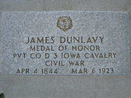 PVT. JAMES DUNLAVY MEDAL OF HONOR GRAVESTONE