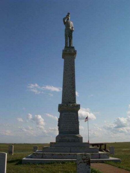 BUGLER MEMORIAL AT WHITESTONE HILL BATTLEFIELD