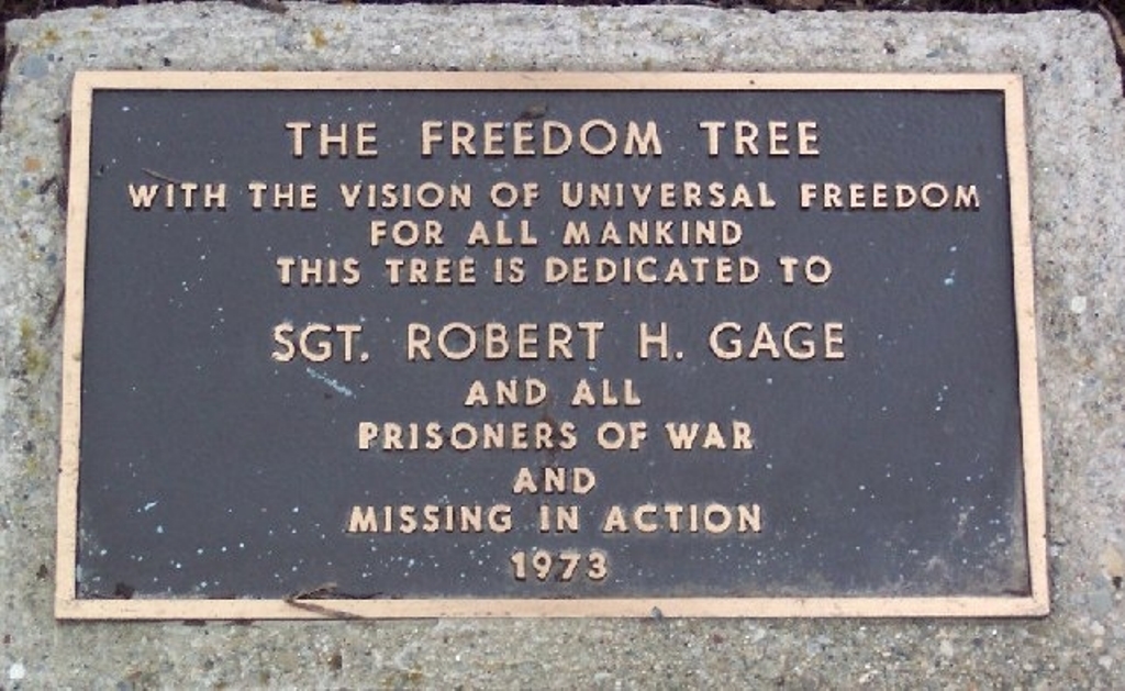 GAHANNA VETERANS MEMORIAL PLAQUE A