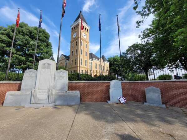 SALINE COUNTY VETERAN’S PLAZA