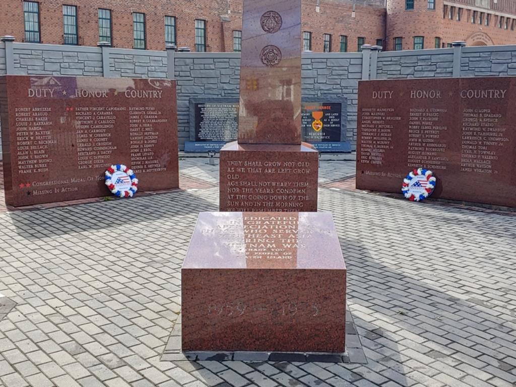 VVA CHAPTER 421 WAR MEMORIAL