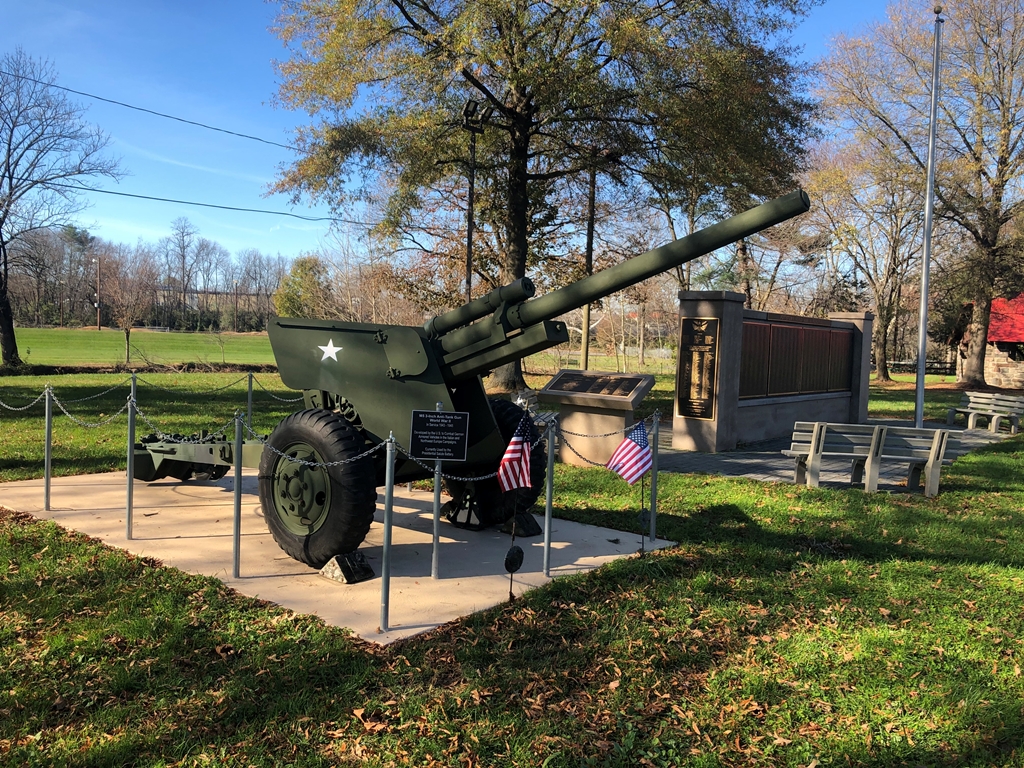 M5 3-INCH ANTI-TANK GUN WORLD WAR II MEMORIAL