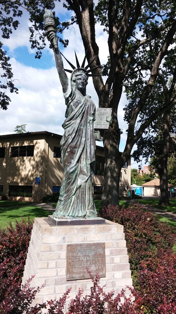 MEDFORD REPLICA OF THE STATUE OF LIBERTY MEMORIAL