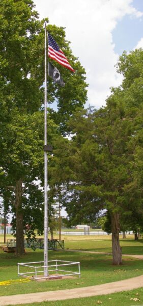 V.F.W. POST 1192 LEST WE FORGET WAR MEMORIAL FLAGPOLE