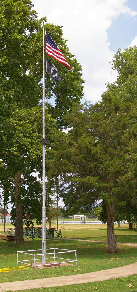 V.F.W. POST 1192 LEST WE FORGET WAR MEMORIAL FLAGPOLE