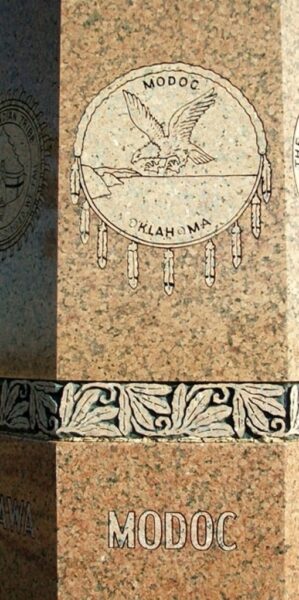 AMERICAN INDIAN WAR VETERANS MEMORIAL STONE D