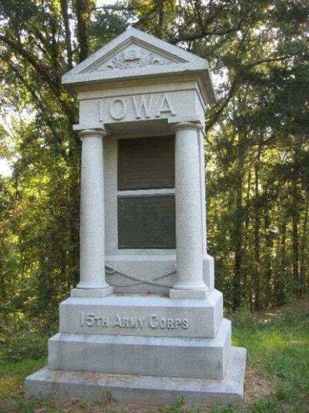 15TH ARMY CORPS AT VICKSBURG MEMORIAL
