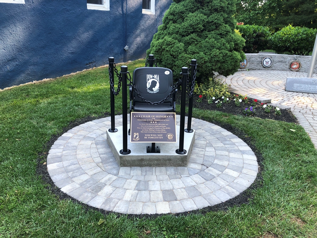 CHAIR OF HONOR WAR MEMORIAL