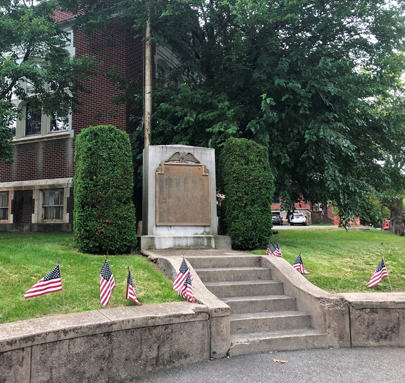 SWISSVALE MEN AND WOMEN WORLD WAR MEMORIAL