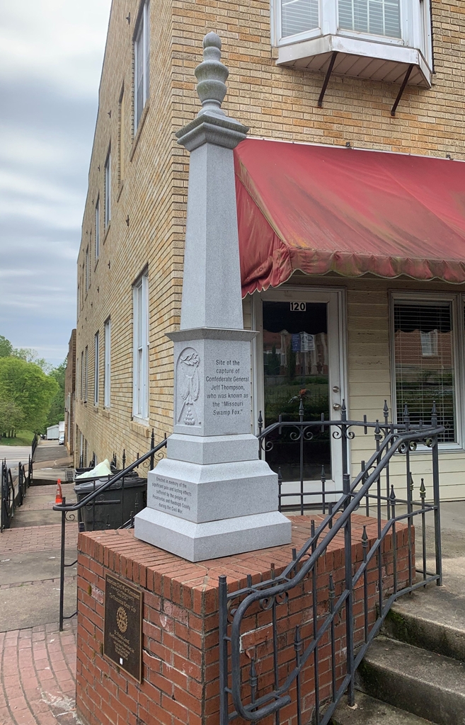 AMERICAN CIVIL WAR MONUMENT