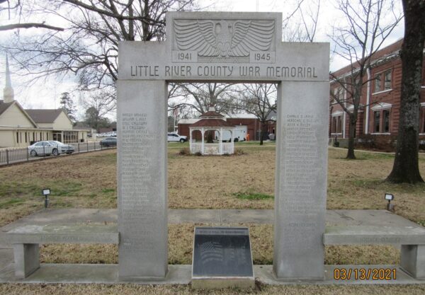 LITTLE RIVER COUNTY WAR MEMORIAL FRONT