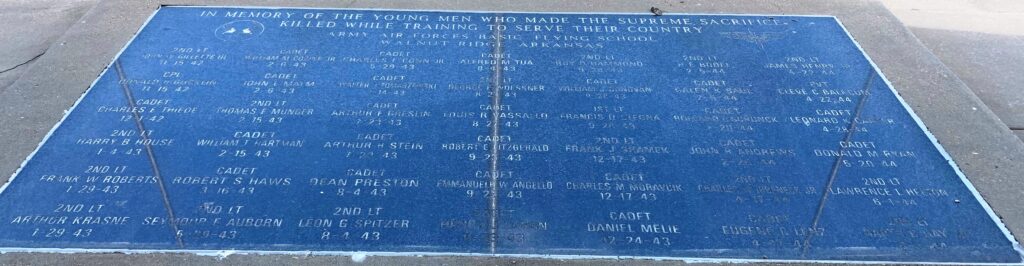 IN MEMORY OF THOSE KILLED WHILE TRAINING IN FLYING SCHOOL MEMORIAL