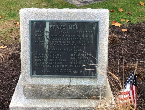 ONTELAUNEE TOWNSHIP SUPREME SACRIFICE WORLD WARS MEMORIAL