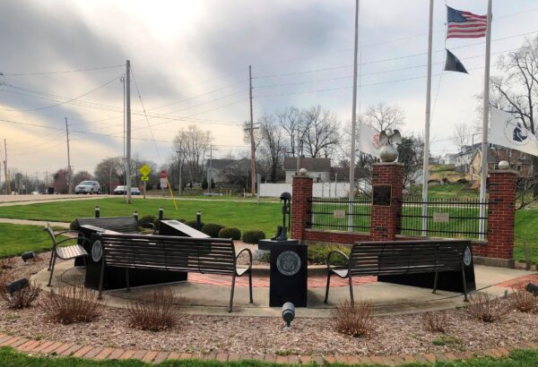 GLEN CARBON VETERANS MONUMENT