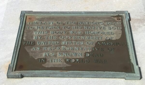 CHARLES W. GRAVES WAR MEMORIAL PLAQUE B