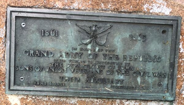 DEPARTMENT OF IOWA GRAND ARMY OF THE REPULIC WAR MEMORIAL PLAQUE