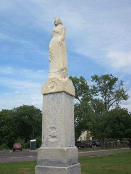 PEA RIDGE REUNITED SOLDIERY MEMORIAL