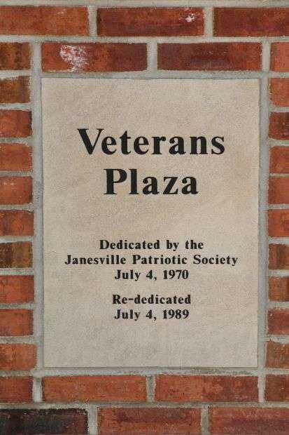 JANESVILLE VETERANS PLAZA PLAQUE