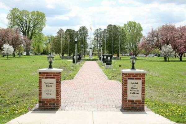 JANESVILLE MEDAL OF HONOR VETERANS WALKWAY ENTRANCE