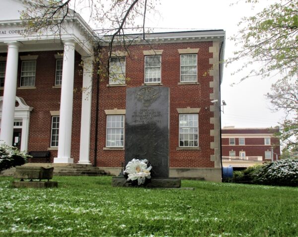 MONTGOMERY COUNTY KENTUCKY VIETNAM CASUALTIES MEMORIAL