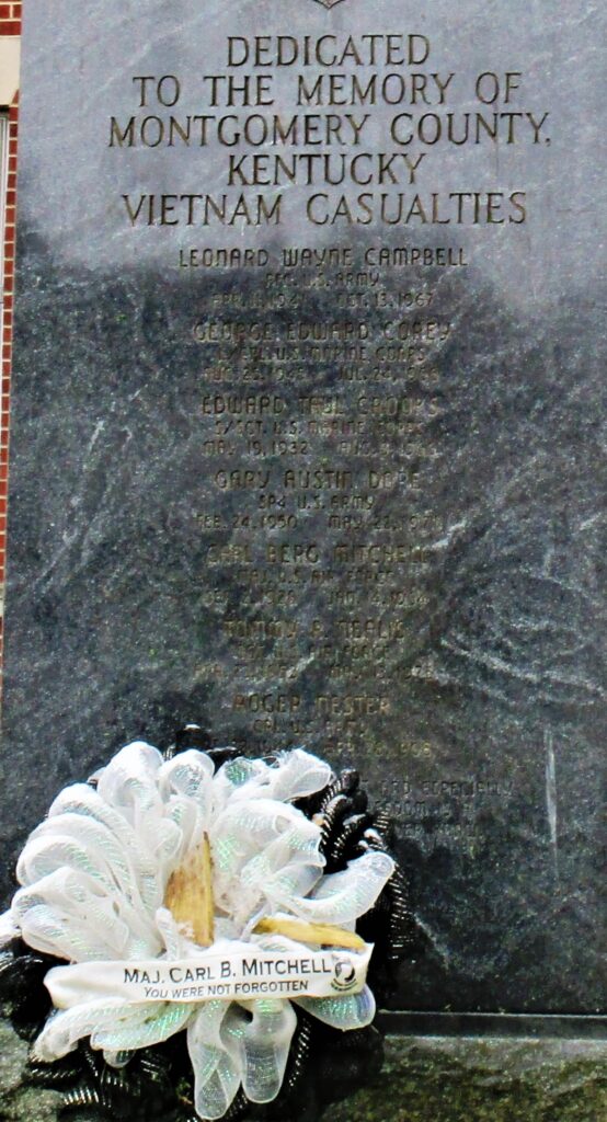 MONTGOMERY COUNTY KENTUCKY VIETNAM CASUALTIES MEMORIAL CLOSE-UP