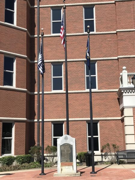 TRIGG COUNTY SUPREME SACRIFICE WAR MEMORIAL