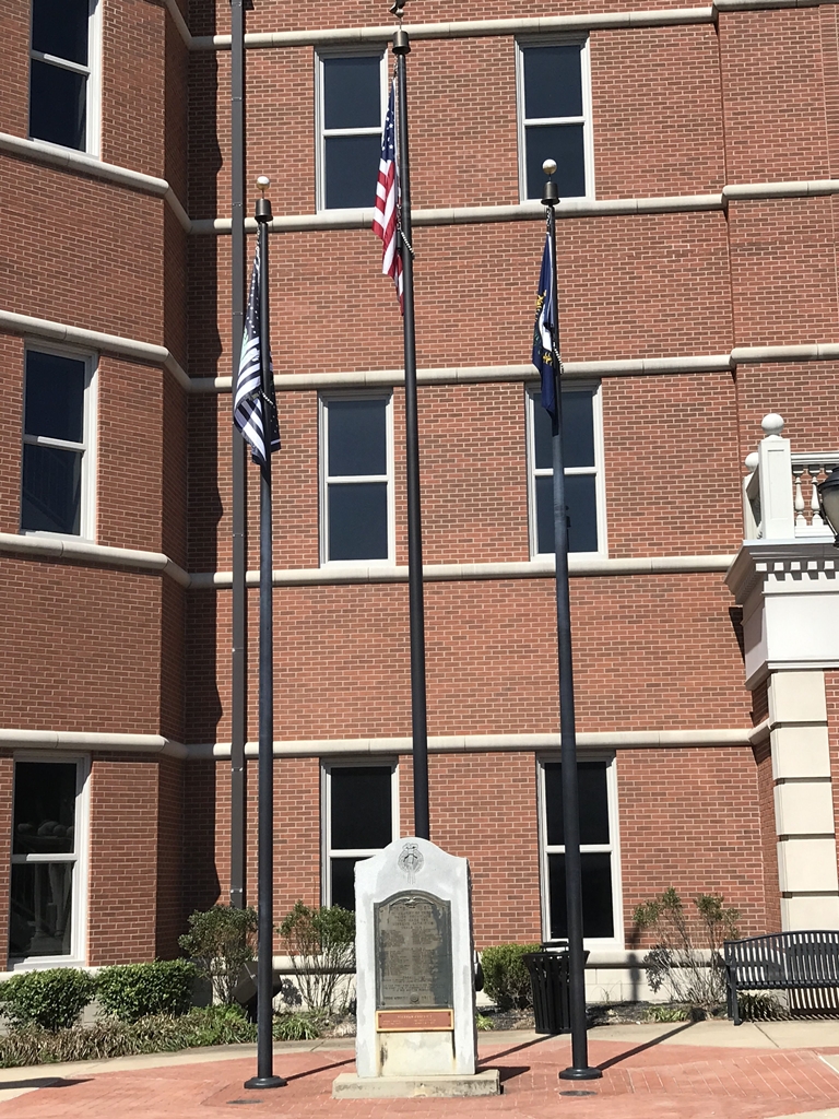 TRIGG COUNTY SUPREME SACRIFICE WAR MEMORIAL