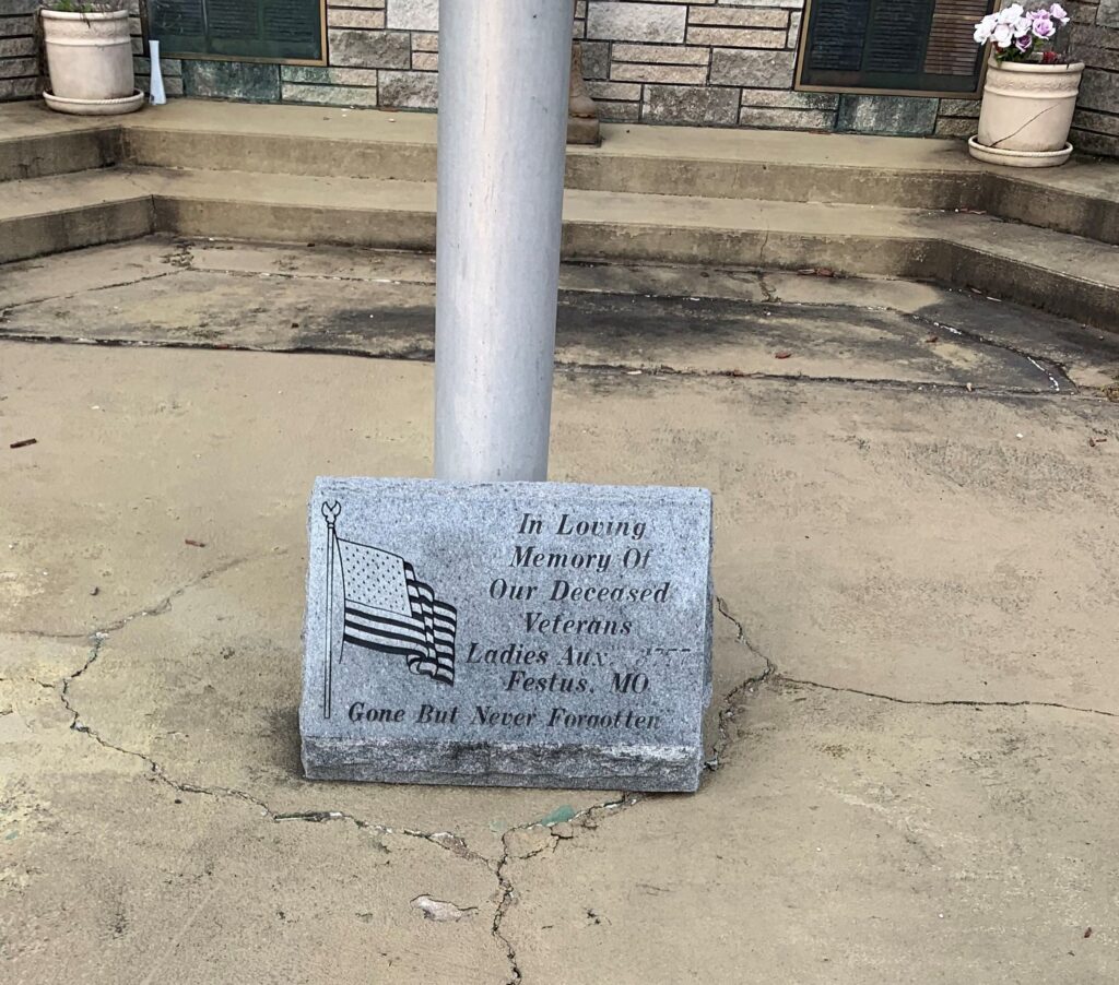 JEFFERSON MEMORIAL POST 3777 WAR MEMORIAL FLAGPOLE STONE