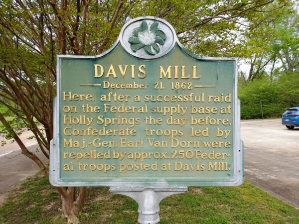 DAVIS MILL WAR MEMORIAL MARKER
