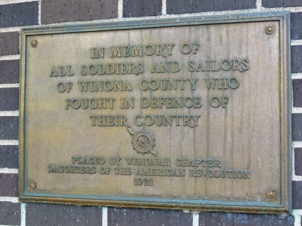 WINONA COUNTY SOLDIERS AND SAILORS MEMORIAL PLAQUE
