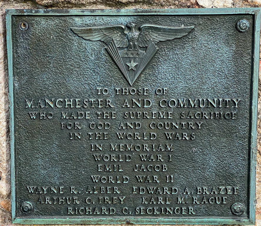 MANCHESTER AND COMMUNITY WORLD WARS SUPREME SACRIFICE MEMORIAL PLAQUE