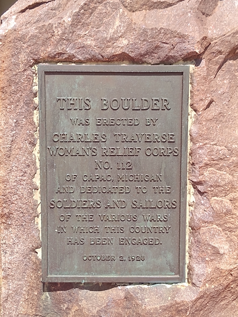SOLDIERS AND SAILORS MEMORIAL BOULDER PLAQUE