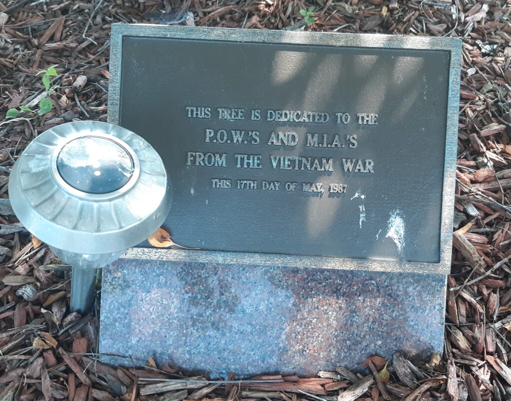 VIETNAM P.O.W.’S AND M.I.A.’S MEMORIAL TREE PLAQUE