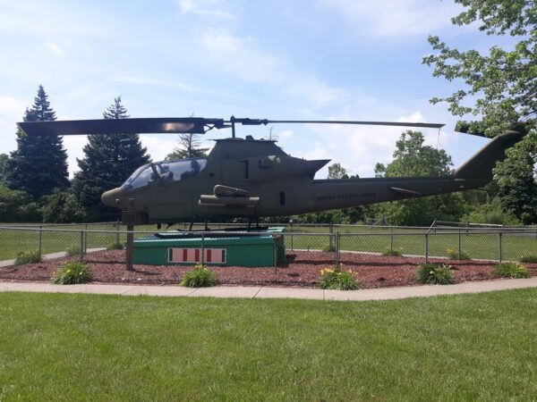 AH-1HUEY COBRA HELICOPTER WAR MEMORIAL