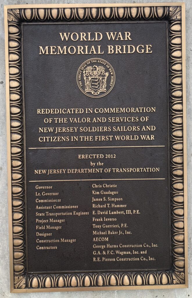 WORLD WAR MEMORIAL BRIDGE PLAQUE B