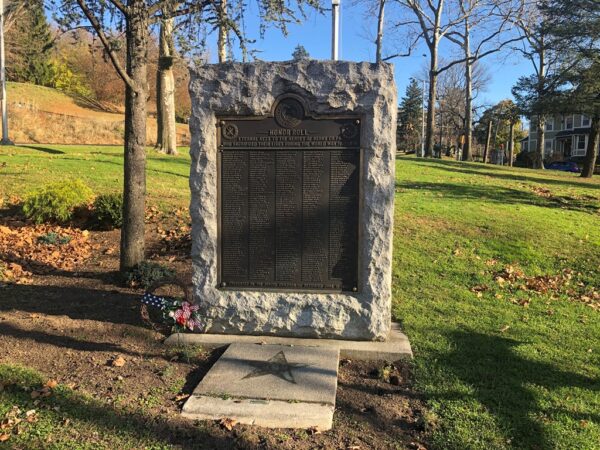BERKS CO. PA. ULTIMATE SACRIFICE WORLD WAR MEMORIAL