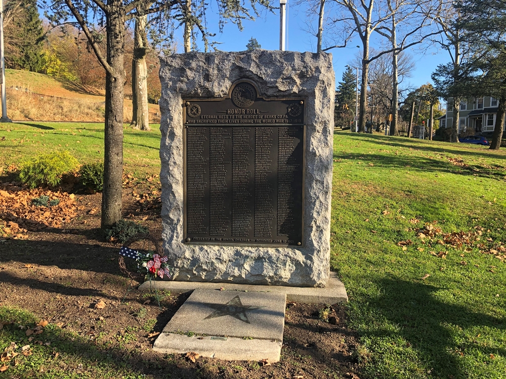 BERKS CO. PA. ULTIMATE SACRIFICE WORLD WAR MEMORIAL